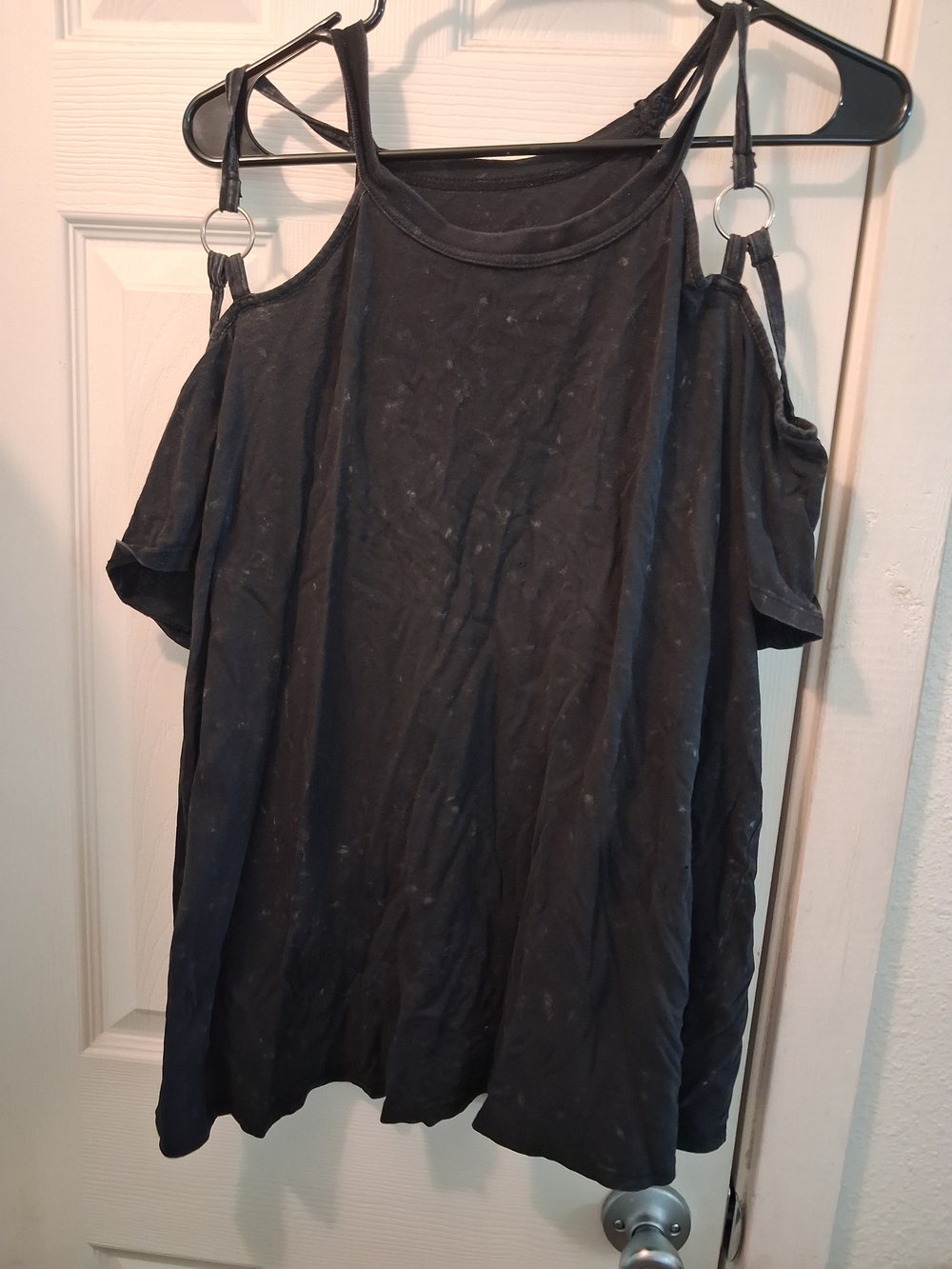 Lovesick By Torrid Black Cold-Shoulder Tee with Ring Straps